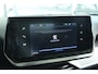 Peugeot 2008 1.2 Turbo Allure | Cruise Control | Trekhaak | Navigatie | Carplay | 17 Inch | Climate Control | LED | Sensoren