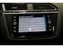 Volkswagen Tiguan 1.5 TSI R-Line * Pano - Trekhaak - Camera - Black Style - ACC - Blind Spot - 20" - IQ Light - Head Up *