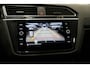 Volkswagen Tiguan 1.5 TSI R-Line * Pano - Trekhaak - Camera - Black Style - ACC - Blind Spot - 20" - IQ Light - Head Up *