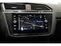 Volkswagen Tiguan 1.5 TSI R-Line * Pano - Trekhaak - Camera - Black Style - ACC - Blind Spot - 20" - IQ Light - Head Up *