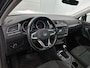 Volkswagen Tiguan 1.5 TSI Life Automaat | Adaptive Cruise | Stoelverwarming | CarPlay | Camera | Parkeersensoren | Panoramadak