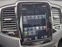Volvo XC90 T8 Recharge AWD Inscription | Harman Kardon audiosysteem | Stuur verwarmd | Elektrisch verstelbare stoel(en) met geheugen | Extra getint glas achter |Voorstoelen verwarmd | Trekhaak | Electrische dak | Draadloos telefoon opladen