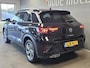 Volkswagen T-Roc 1.0 TSI R-Line | Adaptive cruise | IQ light | Clima | Stoel + stuurverwarming | Carplay | Navi |