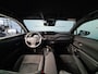 Lexus UX 250h 2.0 Style Edition Trekhaak/Stoel- & stuurverwarming/Camera/Parkeersensoren/Apple Carplay/Android auto