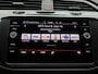 Volkswagen Tiguan 1.5 TSI Elegance 150 PK| Dealeronderhouden | Trekhaak | Navigatie | Achteruitrijcamera | Climatronic ( 3 zones ) | Parkeersensoren + Assistent | Achterklep Elektrisch