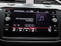 Volkswagen Tiguan 1.5 TSI Elegance 150 PK| Dealeronderhouden | Trekhaak | Navigatie | Achteruitrijcamera | Climatronic ( 3 zones ) | Parkeersensoren + Assistent | Achterklep Elektrisch