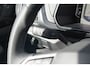 Volkswagen T-Cross 1.5 TSI R-Line 150pk - IQ LED - Keyless - Stoelverwarming - Camera - Navi - Digital Dash - Rijklaar