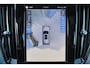 Volvo V60 T6 Recharge AWD Plus Dark - IntelliSafe Assist & Surround - 360º Camera - Harman/Kardon audio - Verwarmde voorstoelen, stuur & achterbank - Parkeersensoren voor & achter - Elektr. bedienb. voorstoelen met geheugen - Inklapbare trekhaak - 18' LMV