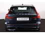 Volvo V60 T6 Recharge AWD Plus Dark - IntelliSafe Assist & Surround - 360º Camera - Harman/Kardon audio - Verwarmde voorstoelen, stuur & achterbank - Parkeersensoren voor & achter - Elektr. bedienb. voorstoelen met geheugen - Inklapbare trekhaak - 18' LMV