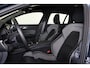 Volvo V60 T6 Recharge AWD Plus Dark - IntelliSafe Assist & Surround - 360º Camera - Harman/Kardon audio - Verwarmde voorstoelen, stuur & achterbank - Parkeersensoren voor & achter - Elektr. bedienb. voorstoelen met geheugen - Inklapbare trekhaak - 18' LMV