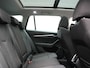 Skoda Octavia Combi 1.4 TSI iV PHEV Business Edition 204pk Dealer O.H. | Panodak | Adaptive Cruise | Voorstoelen Verwarmd | Crystal LED | Keyless | Apple Carplay | Sfeerverlichting | Navigatie | DAB | Plug In Hybrid |