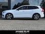 Volvo XC60 2.0 T8 TE AWD R-Design Pano | Luchtvering | Trekhaak | Polestar |