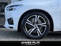 Volvo XC60 2.0 T8 TE AWD R-Design Pano | Luchtvering | Trekhaak | Polestar |