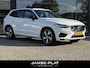 Volvo XC60 2.0 T8 TE AWD R-Design Pano | Luchtvering | Trekhaak | Polestar |