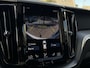 Volvo XC60 2.0 T8 TE AWD R-Design Pano | Luchtvering | Trekhaak | Polestar |
