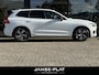 Volvo XC60 2.0 T8 TE AWD R-Design Pano | Luchtvering | Trekhaak | Polestar |