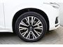 Volvo XC90 T8 455PK Automaat Plug-in hybrid AWD Ultimate Dark / Bowers & Wilkins / Luchtvering / Head Up Display / 360 Camera / Massagestoelen / Gelaagde Zijruiten / Trekhaak /