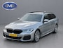 BMW 5-Serie Touring 530e M sport PLUS, panoramadak, electr trekhaak, lazer, VOL OPTIES! 1 e eigenaar, Origineel NL auto met nap