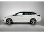 Toyota Auris Touring Sports 1.8 Hybrid Dynamic Ultimate | Stoelverwarming | Buitenspiegels Elektrisch Verstel/inklapbaar | Cruise Control | Climate Control | Achteruitrijcamera | Parkeersensoren voor+achter | 17" Velgen |