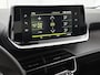 Peugeot 2008 SUV Allure Pack 130pk | Navigatie via Apple Carplay / Android Auto | Achteruitrijcamera | 3D Cockpit | Climate Control | Cruise Control | Led koplampen | Parkeersensoren | Keyless start | Bluetooth | DAB+ radio | Donker getint glas | 17" lichtmetalen velgen |