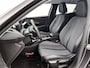 Peugeot 2008 SUV Allure Pack 130pk | Navigatie via Apple Carplay / Android Auto | Achteruitrijcamera | 3D Cockpit | Climate Control | Cruise Control | Led koplampen | Parkeersensoren | Keyless start | Bluetooth | DAB+ radio | Donker getint glas | 17" lichtmetalen velgen |