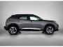 Peugeot 2008 SUV Allure Pack 130pk | Navigatie via Apple Carplay / Android Auto | Achteruitrijcamera | 3D Cockpit | Climate Control | Cruise Control | Led koplampen | Parkeersensoren | Keyless start | Bluetooth | DAB+ radio | Donker getint glas | 17" lichtmetalen velgen |