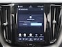 Volvo XC60 2.0 T6 Plug-in hybrid AWD Plus Dark | SOH 98% | 360 Camera | Trekhaak | Harman/Kardon Audio | Ele. verstelbare stoelen + geheugen | Panoramadak | Stuur/Stoelverwarming | Ele.kofferdeksel |