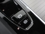 Volvo XC60 2.0 T6 Plug-in hybrid AWD Plus Dark | SOH 98% | 360 Camera | Trekhaak | Harman/Kardon Audio | Ele. verstelbare stoelen + geheugen | Panoramadak | Stuur/Stoelverwarming | Ele.kofferdeksel |