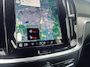 Volvo V60 2.0 T6 Plug-in hybrid AWD Plus Dark l Verwarmbare Voorruit l Trekhaak l 360 camera l