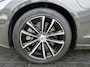 Volvo V60 2.0 T6 Plug-in hybrid AWD Plus Dark l Verwarmbare Voorruit l Trekhaak l 360 camera l