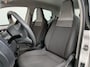 Volkswagen Up! 1.0 BMT move l Elektr. Spiegels en ramen l Airco l Multi Media Systeem l Centr. Portiervergr. afstand l ESP l Slechts 60dkm! l