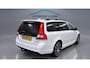 Volvo V70 2.0 T4 Inscr. Ed. | Pano | Trekhaak | Cruise | Navi |