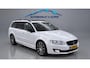 Volvo V70 2.0 T4 Inscr. Ed. | Pano | Trekhaak | Cruise | Navi |