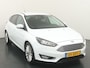 Ford Focus 125PK Titanium Edition 5DRS | Trekhaak | Privacy glass | 17-inch | All seasonsbanden |