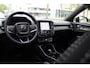 Volvo EX40 Single Motor Extended Range Ultra Black Ed. 82 kWh | Apple Carplay/Android Auto | Electronic climate control | Panoramadak | 20" lichtmetalen velgen | Voorstoelen verwarmd | Warmtepomp |