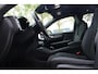 Volvo EX40 Single Motor Extended Range Ultra Black Ed. 82 kWh | Apple Carplay/Android Auto | Electronic climate control | Panoramadak | 20" lichtmetalen velgen | Voorstoelen verwarmd | Warmtepomp |