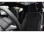 Volvo EX40 Single Motor Extended Range Ultra Black Ed. 82 kWh | Apple Carplay/Android Auto | Electronic climate control | Panoramadak | 20" lichtmetalen velgen | Voorstoelen verwarmd | Warmtepomp |