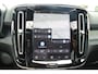 Volvo EX40 Single Motor Extended Range Ultra Black Ed. 82 kWh | Apple Carplay/Android Auto | Electronic climate control | Panoramadak | 20" lichtmetalen velgen | Voorstoelen verwarmd | Warmtepomp |
