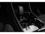 Volvo EX40 Single Motor Extended Range Ultra Black Ed. 82 kWh | Apple Carplay/Android Auto | Electronic climate control | Panoramadak | 20" lichtmetalen velgen | Voorstoelen verwarmd | Warmtepomp |