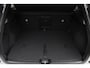 Volvo EX40 Single Motor Extended Range Ultra Black Ed. 82 kWh | Apple Carplay/Android Auto | Electronic climate control | Panoramadak | 20" lichtmetalen velgen | Voorstoelen verwarmd | Warmtepomp |