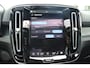 Volvo EX40 Single Motor Extended Range Ultra Black Ed. 82 kWh | Apple Carplay/Android Auto | Electronic climate control | Panoramadak | 20" lichtmetalen velgen | Voorstoelen verwarmd | Warmtepomp |