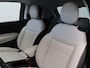Fiat 500 3+1 La Prima 42 kWh | Panoramisch dak | 94% accu score | Stoelverwarming | Lane assist |