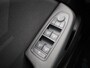 Renault Clio 1.6 E-Tech Full Hybrid 145 esprit Alpine | Adaptieve Cruise Control | Blind Spot Warning | Camera | PDC Voor + Achter | Keyless | 9,3" Full-Map Navigatie i.c.m. 10" Digitaal Instrumentenpaneel | 17" LMV 'La Fleche' | Sportstoelen | Draadloze Apple Carplay & Android Auto