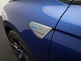 Renault Clio 1.6 E-Tech Full Hybrid 145 esprit Alpine | Adaptieve Cruise Control | Blind Spot Warning | Camera | PDC Voor + Achter | Keyless | 9,3" Full-Map Navigatie i.c.m. 10" Digitaal Instrumentenpaneel | 17" LMV 'La Fleche' | Sportstoelen | Draadloze Apple Carplay & Android Auto