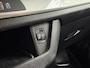 Peugeot e-Expert EV L3 75kWh 136pk STX SPORT | Lederen bekleding STX | STX Pakket | Dakspoiler | Sideskirts | 18 inch zwarte velgen | City NAVI Pakket | Comfort Pakket | Exterieur Pakket | Full ECO LED verlichting | Winter Pakket | Dubbele schuifdeur | Houten afwerking laadruimte | Scheidingswand comfort met raam | Reservewiel