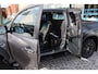 Toyota Hilux 2.8 D-4D Xtra Cab Invincible, sperdifferentieel, Euro 6, Trekhaak, Treeplanken, Climate control.