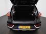 MG MG ZS EV Luxury 45 kWh | Automaat | Panoramadak | Leder | Navigatie | Airco | Achteruitrijcamera | Apple Carplay / Android Auto | Stoelverwarming | Lichtmetalen Velgen |