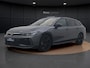 Volkswagen Passat Variant 1.5 eHybrid R-Line | Pano dak | Head-up Display | 360 Camera | Harman Kardon | Black Style | Side Assist | ACC | Elek. Achterklep | Stuur-/Stoelverwarming | 19'' |