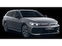 Volkswagen Passat Variant 1.5 eHybrid R-Line Edition 272pk / 5 JR Garantie / Pano / Leer / Trekhaak / H-K / Hud / Keyless / 360