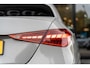 Mercedes-Benz C-klasse 180 Star Edition AMG | AMG line Plus | Panoramaschuifdak | Nightpakket | Trekhaak | Head-Up Display |